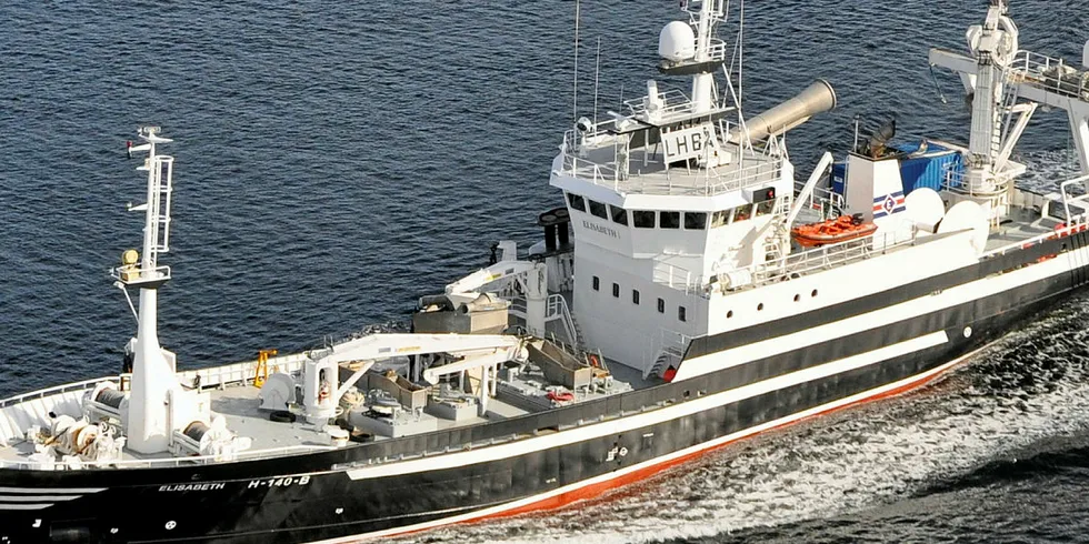 DÅRLIG FISKERI: Styrmann om bord på ringnotbåten «Elisabeth» melder om et labert fiske på nordsjøsilda.