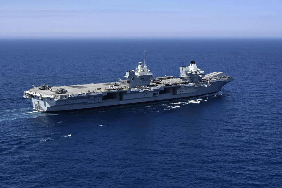 Britenes stolthet, hangarskipet HMS «Queen Elizabeth», har startet på en seilas som går helt til Sør-Kina-havet.