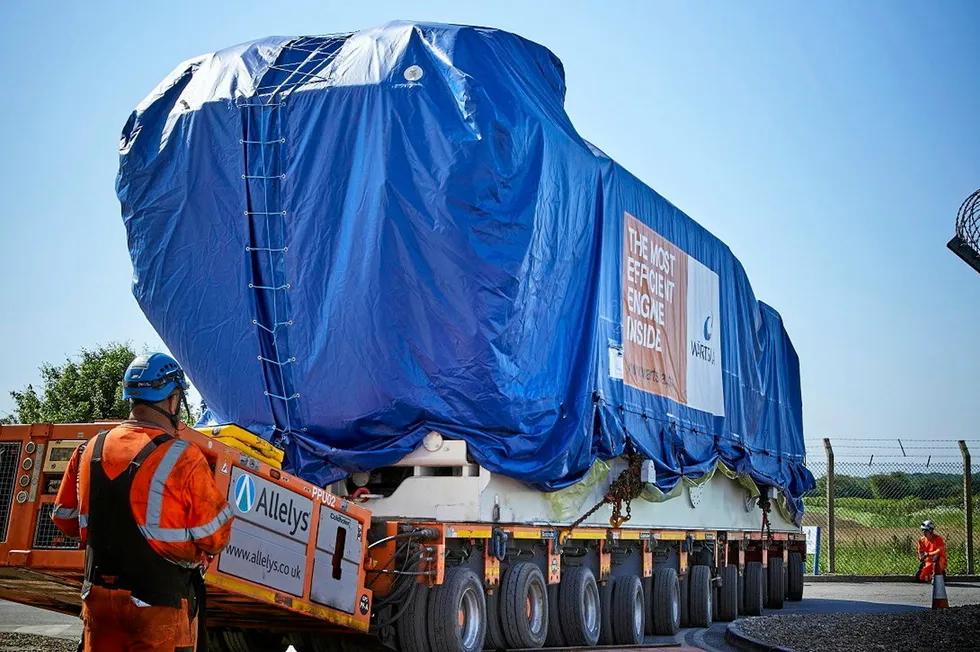 Wartsila 31 internal combustion engine arrives at Brigg peaking power plant.