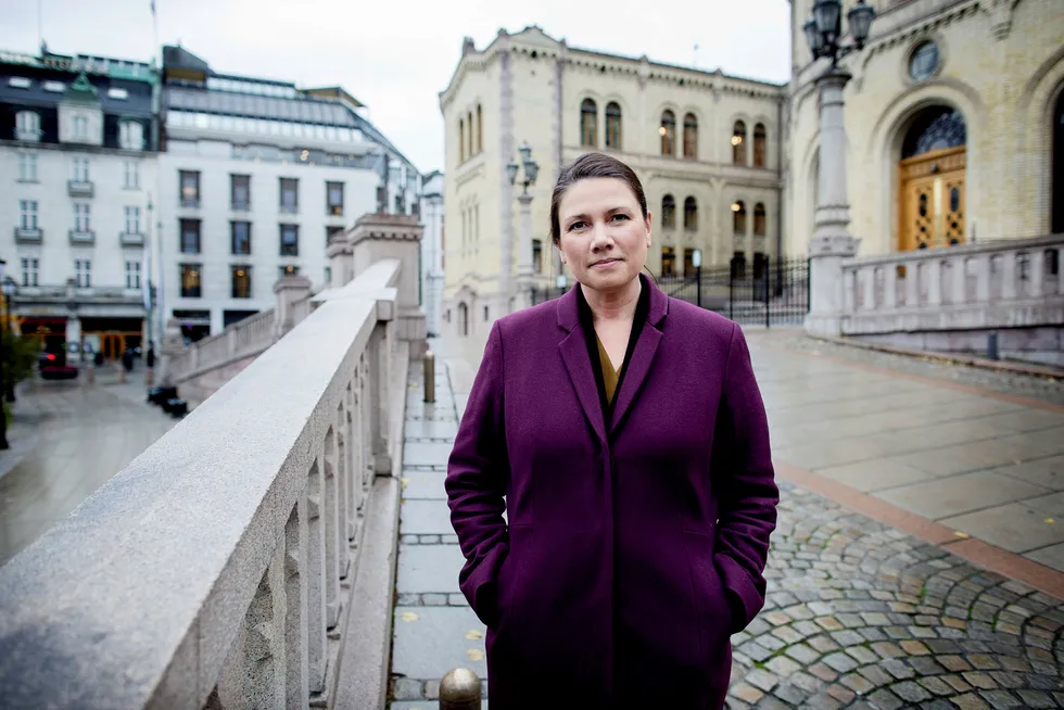 Stortingspolitiker Heidi Nordby Lunde (44) mener deltidsdebatten lider av at høyre- og venstresiden fyrer løs på hverandre. – Debatten blir dessverre altfor polarisert. Årsaken til at kvinner jobber for lite er sammensatt, sier Lunde. Foto: Øyvind Elvsborg