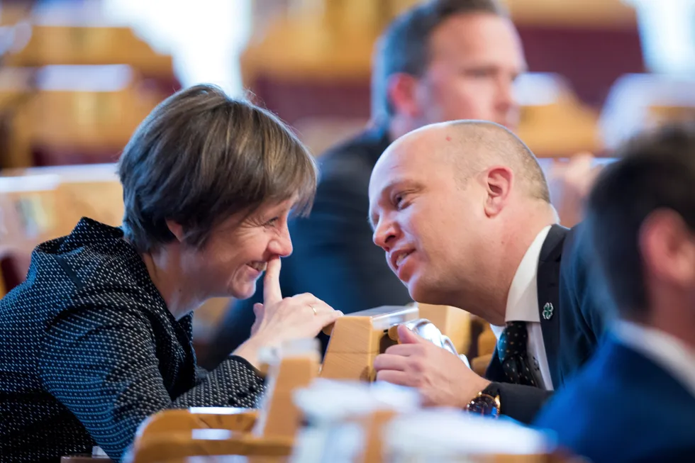 Politikeres oppfordring til oss i reproduktiv alder om å få flere barn fungerer ikke, skriver Kari Elisabeth Kaski. Her barne- og familieminister Kjersti Toppe og finansminister Trygve Slagsvold Vedum.