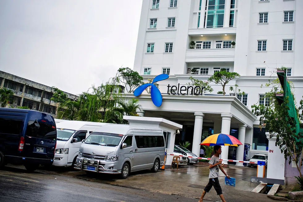 Libanons M1 Group vil samarbeide med et firma i Myanmar for å overta Telenors virksomhet i det sørøstasiatiske landet etter at militærjuntaen har søkt en lokal kjøper.