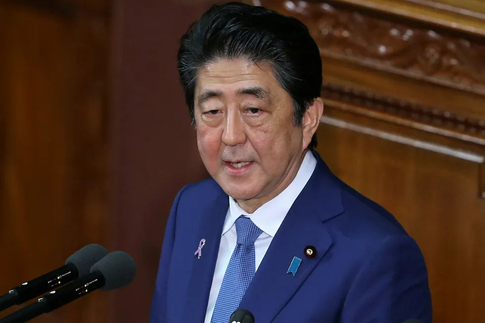 Japans statsminister Shinzo Abe lover å styrke landets forsvar. Foto: Koji Sasahara/AP photo/NTB scanpix