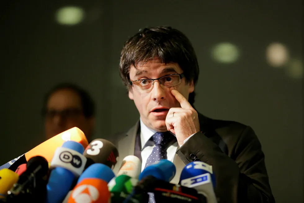 Den tidligere presidenten i regionforsamlingen i Catalonia i Spania, Carles Puigdemont, er tilbake i Belgia. Foto: AP / NTB scanpix