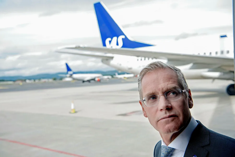 SAS-sjef Rickard Gustafson fikk en lønnsøkning på 25 prosent i 2016. Nå vil pilotene ha sitt.