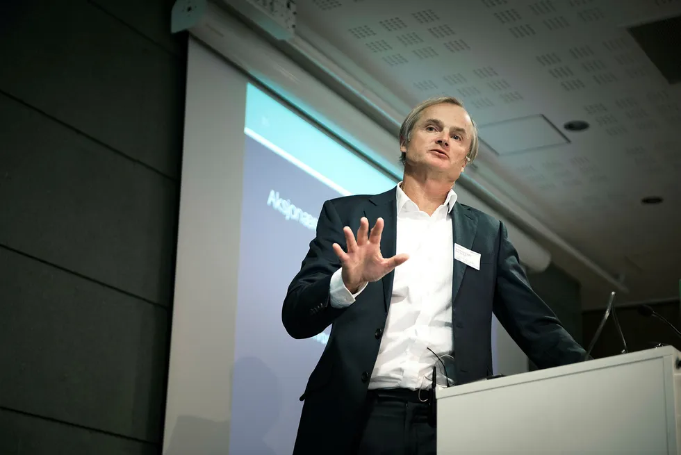 Investor Øystein Stray Spetalen delte sine erfaringer med styrearbeid på det årlige forumet til Norsk utvalg for eierstyring og selskapsledelse (NUES). Foto: Hanna Kristin Hjardar
