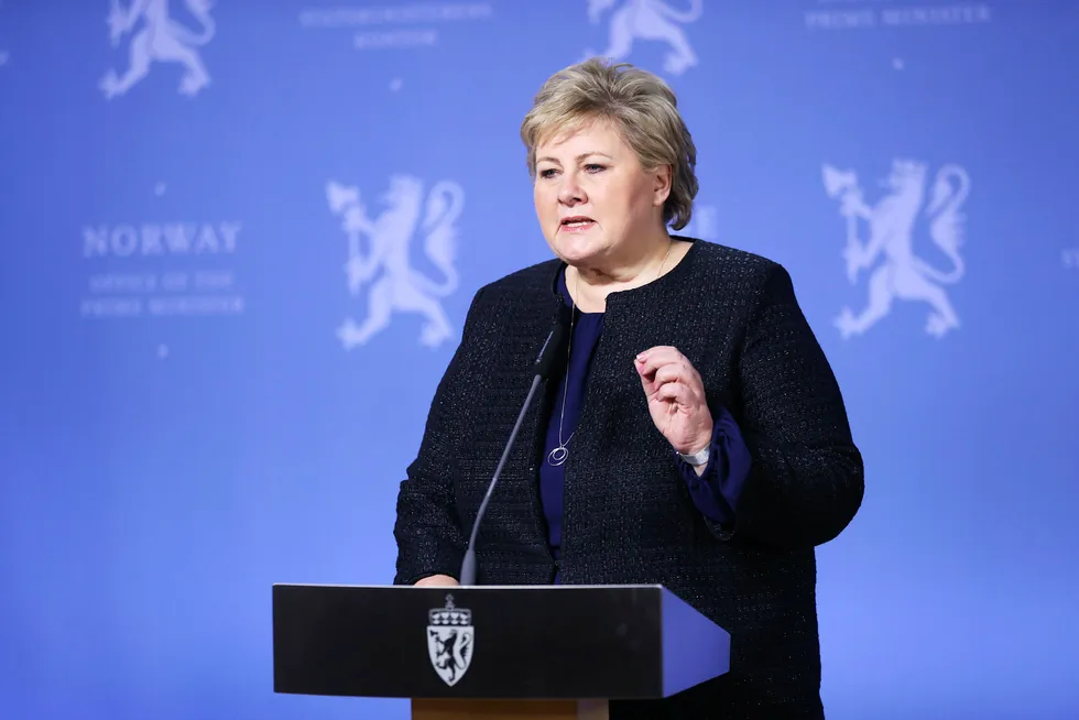 Statsminister Erna Solberg ønsker mer makt for å håndtere koronakrisen.