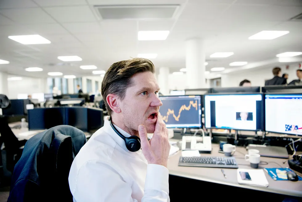 Sjeføkonom Kjetil Olsen i Nordea Markets mener investorene begynner å tvile på vekstutsiktene. Kombinert med stigende lange renter gir det lavere verdsettelse for vekstaksjer.