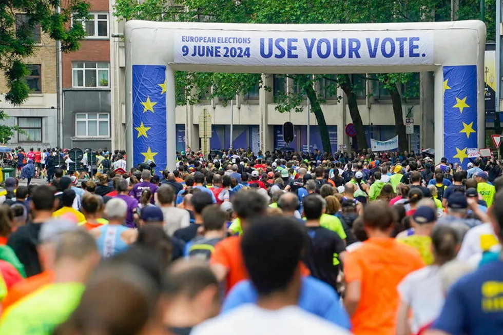 EU har gjort mye for å få opp deltakelsen i valget til nytt EU-parlamentet 2024 – som dette gateløpet på 20 km i Brussel i mai.