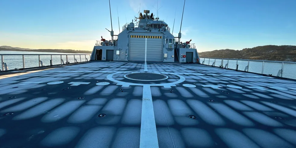 Forsvarsminister Bjørn Arild Gram (Sp) vil presentere den nye langtidsplanen for forsvaret om bord på kystvaktskipet KV «Bjørnøya».