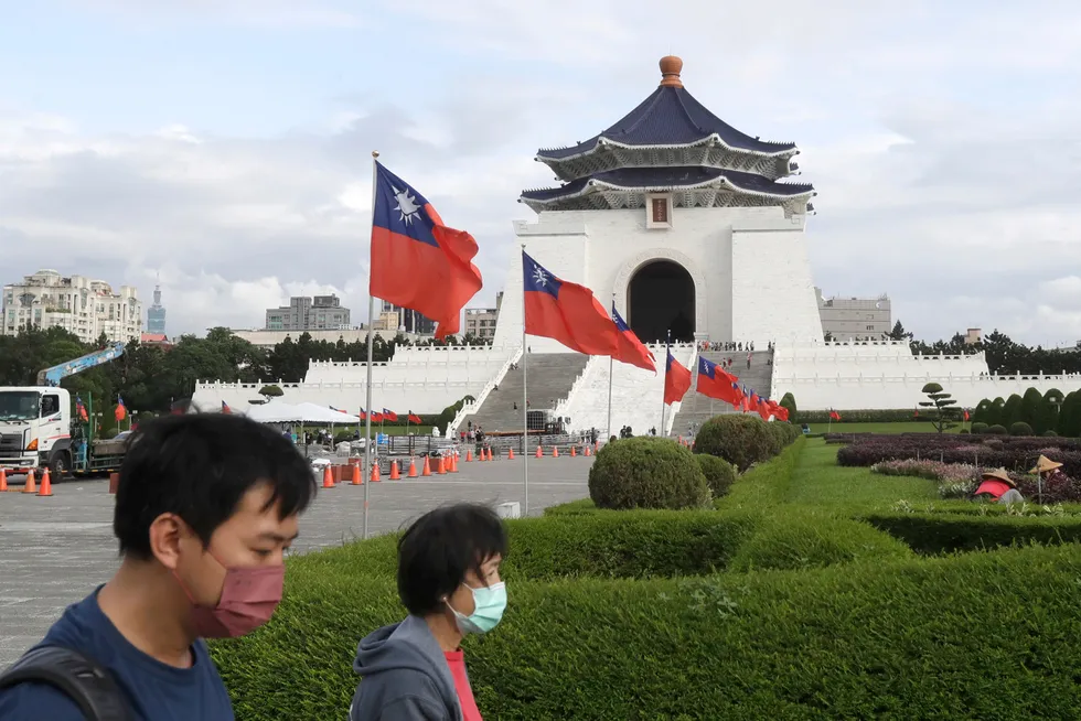 Det er frykt at Kina vil foreta seg noe overfor Taiwan. Her fra Chiang Kai-shek Memorial Hall i Taipei tidligere denne uken.