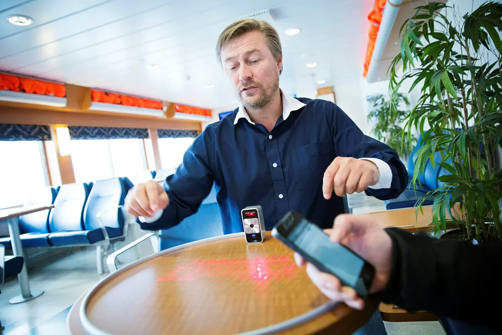 Idar Vollvik prøver å få fart på mobilappen Geddit. Foto: Ole Morten Melgård
