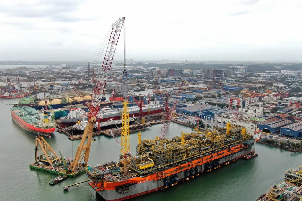 Module installation: the Liza Unity FPSO will soon set sail for Georgetown
