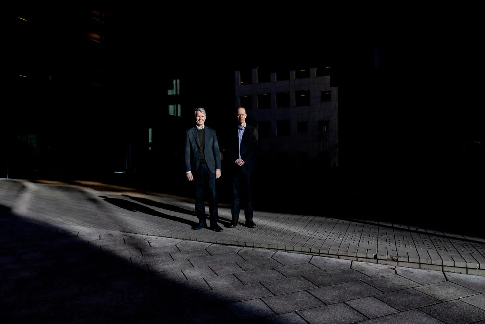 Morten Jensen (til venstre) og Paul Harper i DNB Markets.