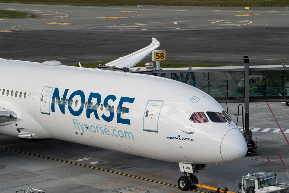 Norse Atlantic flyr en av verdens gjeveste flåte av flymaskiner, Dreamlinerne fra Boeing, men det hjelper ikke på verdsettelsen av selskapet, som nå prises til brannsalgspriser.