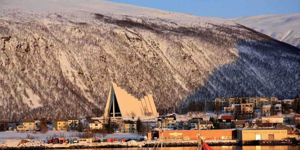 Sjark i Tromsøysundet.Ill.foto: Rune Kvamme.