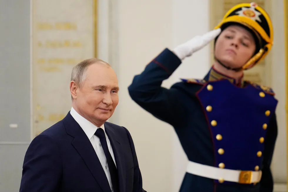 Russlands president Vladimir Putin er slett ikke så isolert internasjonalt som det vestlige ledere hevder og håper på.