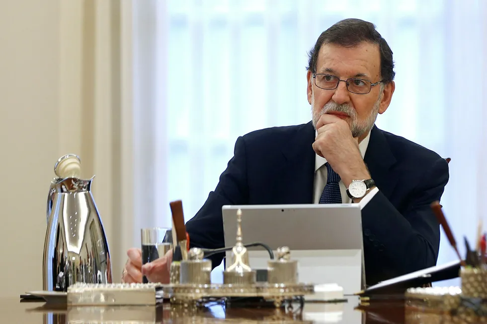Spanias statsminister Mariano Rajoy krever klarhet fra Catalonia før Madrid eventuelt opphever regionens selvstyre. Foto: Cesar P.Sendra, AFP Photo/NTB Scanpix