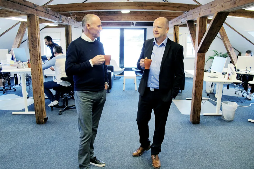 Kraftsalgsgründeren Gunnar Norheim (til høyre) får nå inn Erik Tønnessen og venturefondet Skagerak Maturo på eiersiden i SkandiaEnergi. Foto: Harald Berglihn