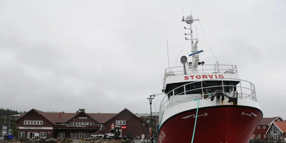 «Storvig» til kai i Båly havn. Akrivfoto: Kjersti Kvile