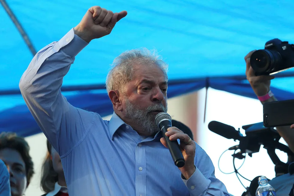 Brasils ekspresident Luiz Inacio Lula da Silva sier han aldri vil forlate politikken. Foto: Paulo Whitaker/Reuters/NTB Scanpix