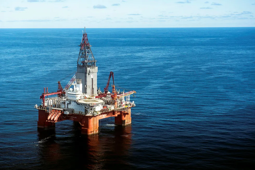 West Hercules drilling at the Nunatak prospect in the Barents Sea. Photo taken 2013. Downloaded from Statoil website August 2015. Photo: OLE JORGEN BRATLAND/STATOIL