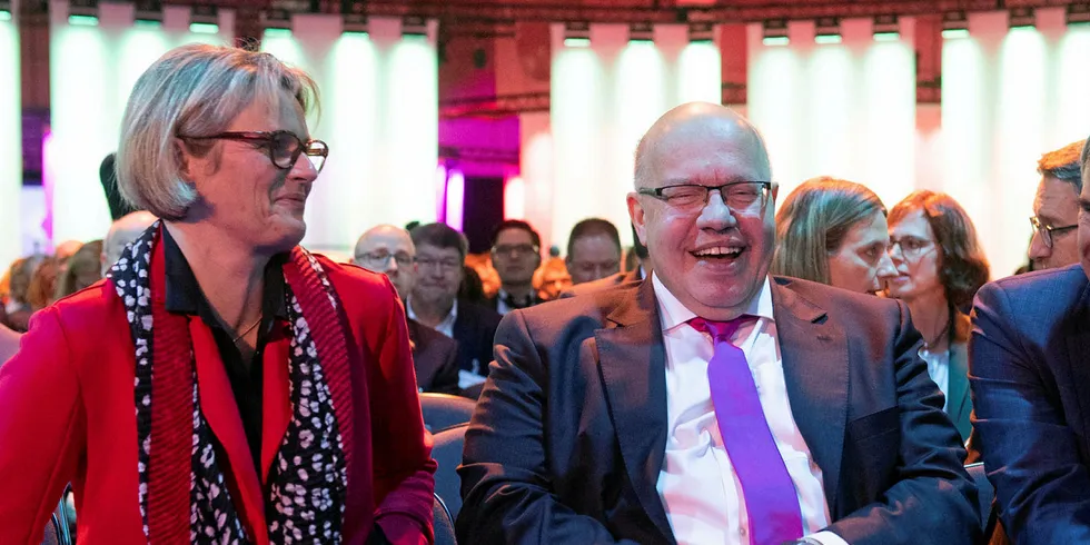 German science minister Anja Karliczek (left) and economics and energy minister Minister Peter Altmaier (centre), who seem to be at odds over the country's coming hydrogen strategy.