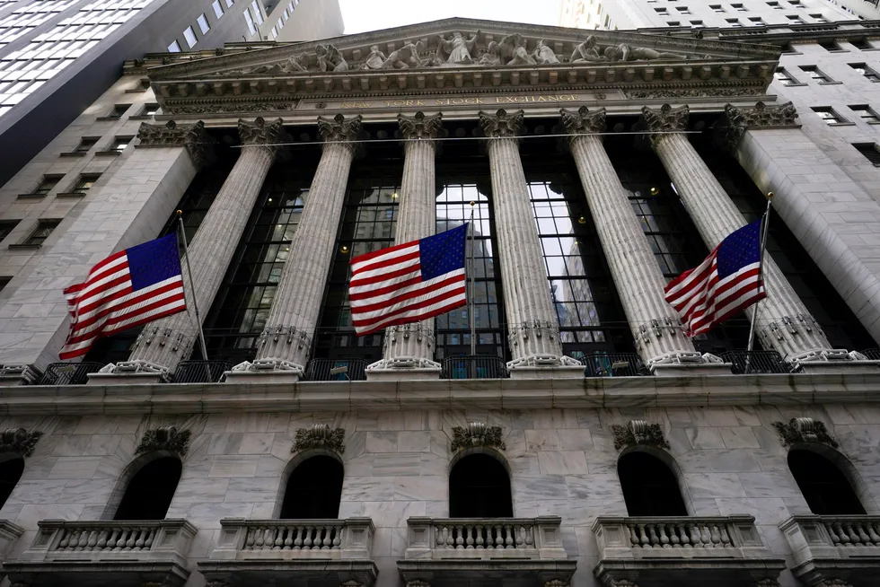 Wall Street har hatt en røff start på året. Den teknologitunge Nasdaq-indeksen har falt nær 12 prosent siden årsskiftet.