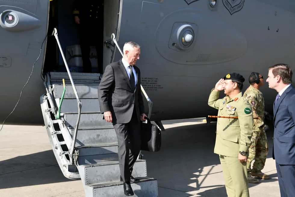 USAs forsvarssekretær Jim Mattis ankom Islamabad mandag. Foto: Reuters