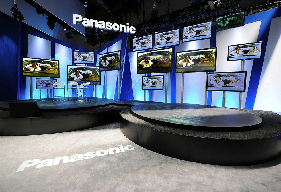 Den japanske teknologigiganten Panasonic stanser deler av samarbeidet med kinesiske Huawei.