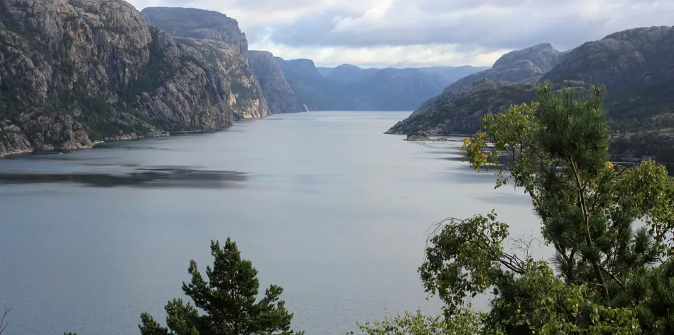 MER DATA: Havforskningsinstituttet leder en nasjonal satsing på en samlet infrastruktur for kystobservasjon. Her fra Lysefjorden.