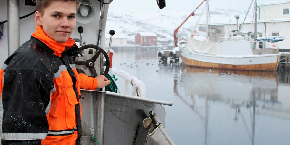 Sverre Monsen fra Gjerøy satser med egen sjark. I år debuterer han som lofotfisker på egen skute, når han drifter med line fra Sund.