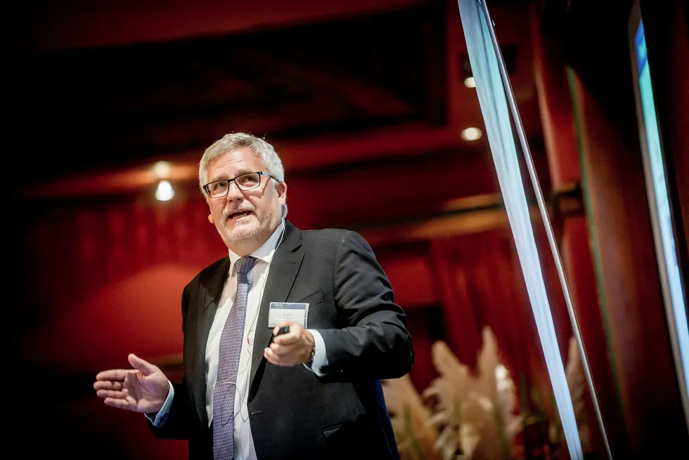 Seadrill-sjef Per Wullf prøver å overbevise kreditorene om at utleieprisene for selskapets borerigger vil bli mer enn doblet innen 2020. Foto: Gorm K. Gaare