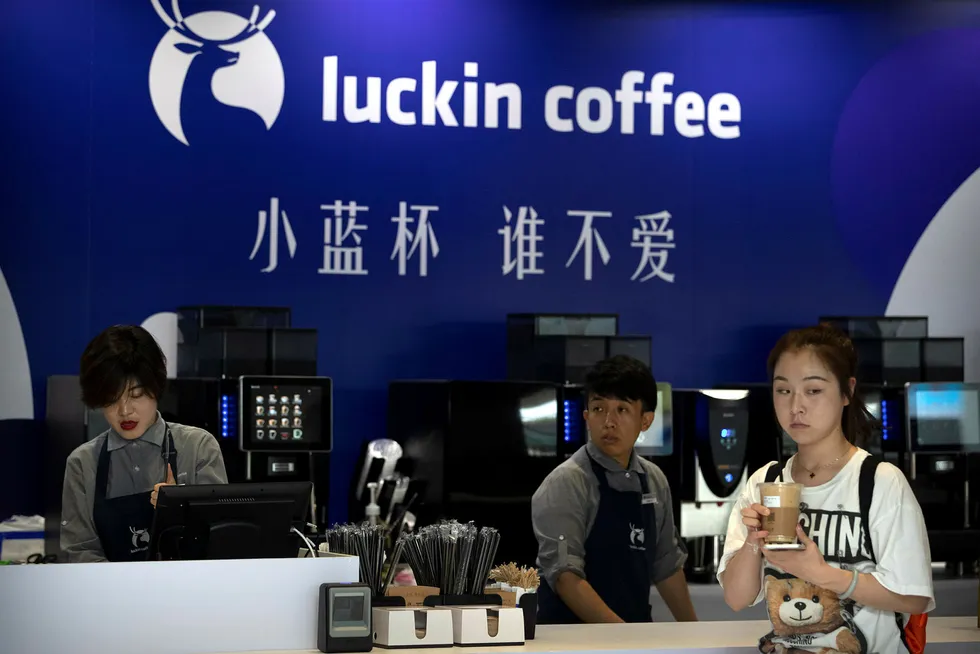 Luckin Coffee vokser raskt i Kina og aksjen debuterte på Wall Street 17. mai.