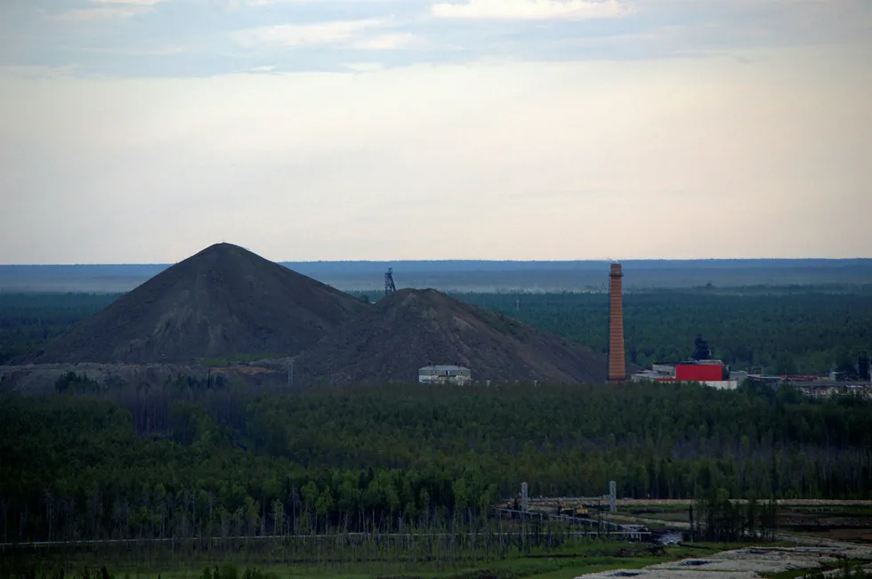 Dangerous mining: the Yaregskoye oilfield in Russia