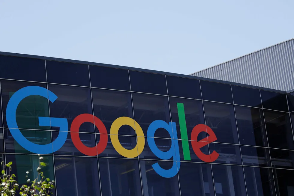 Google har sparket 48 ansatte etter anklager om seksuell trakassering.