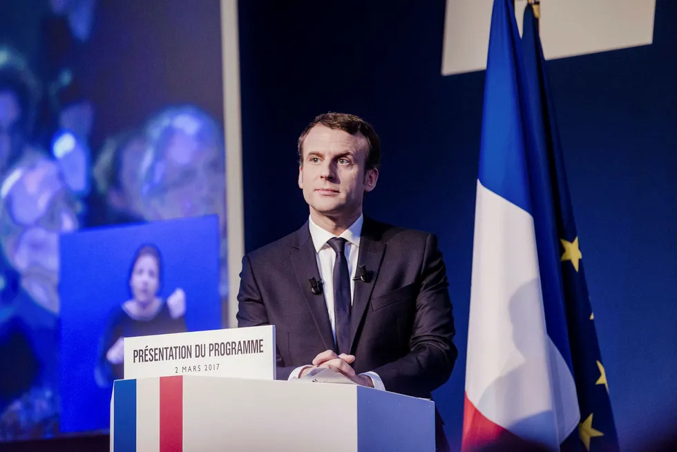 For øyeblikket ligger Emmanuel Macron best an til å bli Frankrikes neste president. Det mest populistiske med Macron, er at han ikke har noe parti i ryggen. 39-åringen er som snytt ut av den franske eliten. Foto: Marlene Awaad/Bloomberg