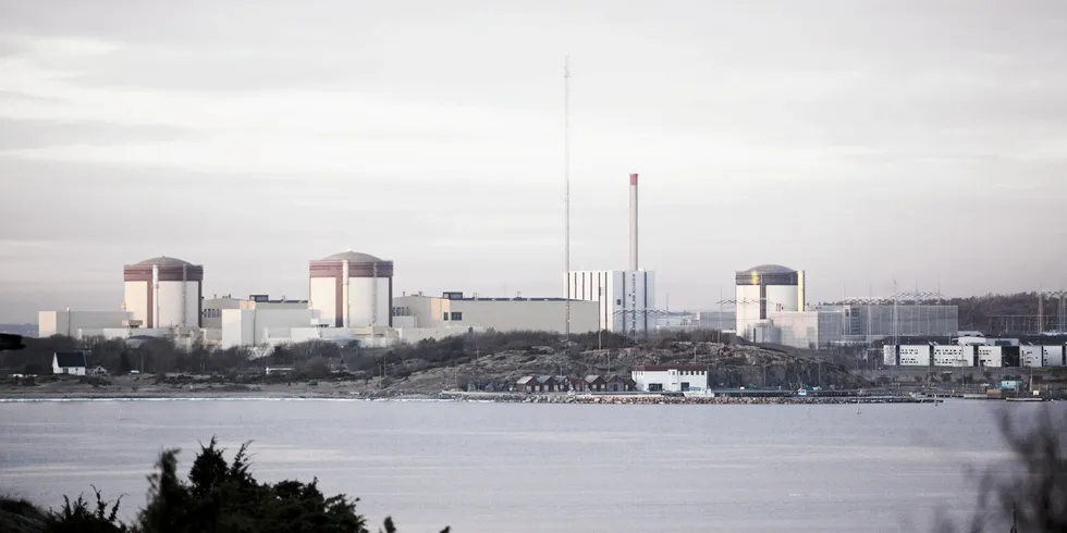 Fossilfrie opprinnelsesgarantier fra svenske kjernekraftverk, som Ringhals kjernekraftverk på bildet, demper prisen på fornybare opprinnelsesgarantier.