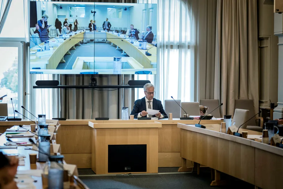 Sentralbanksjef Øystein Olsen møtte mandag til høring i Stortinget om Norges Banks ansettelse av Nicolai Tangen.
