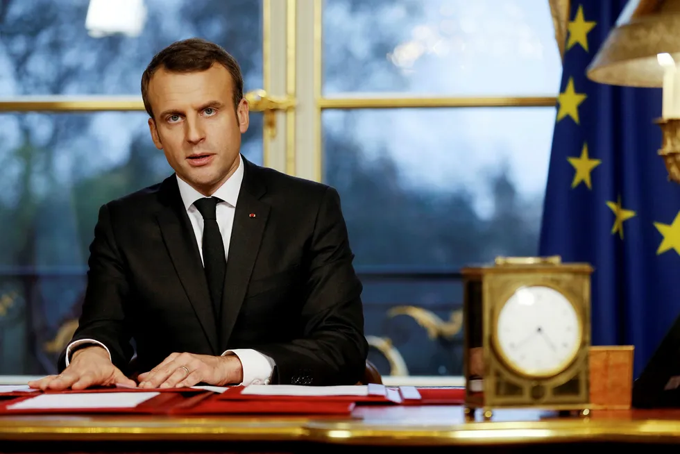 Frankrikes president Emmanuel Macron er bekymret over situasjonen i Iran. Foto: Etienne Laurent/Pool Tpx/Reuters/NTB scanpix