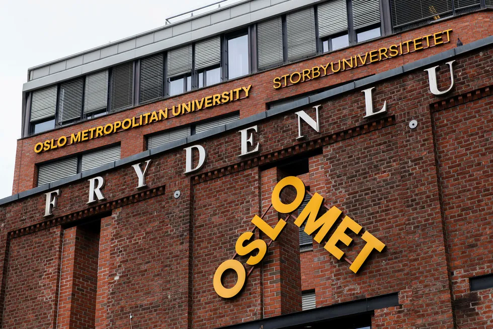 Oslomet. Ifølge Språkrådet er det offisielle navnet på det nye Universitetet i Oslo (OsloMet) hverken bra norsk eller engelsk.