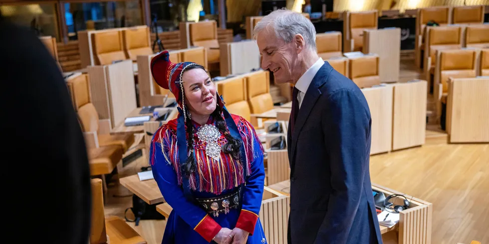 Sametingspresident Silje Karine Muotka sammen med statsminister Jonas Gahr Støre på Sametinget tidligere i år.