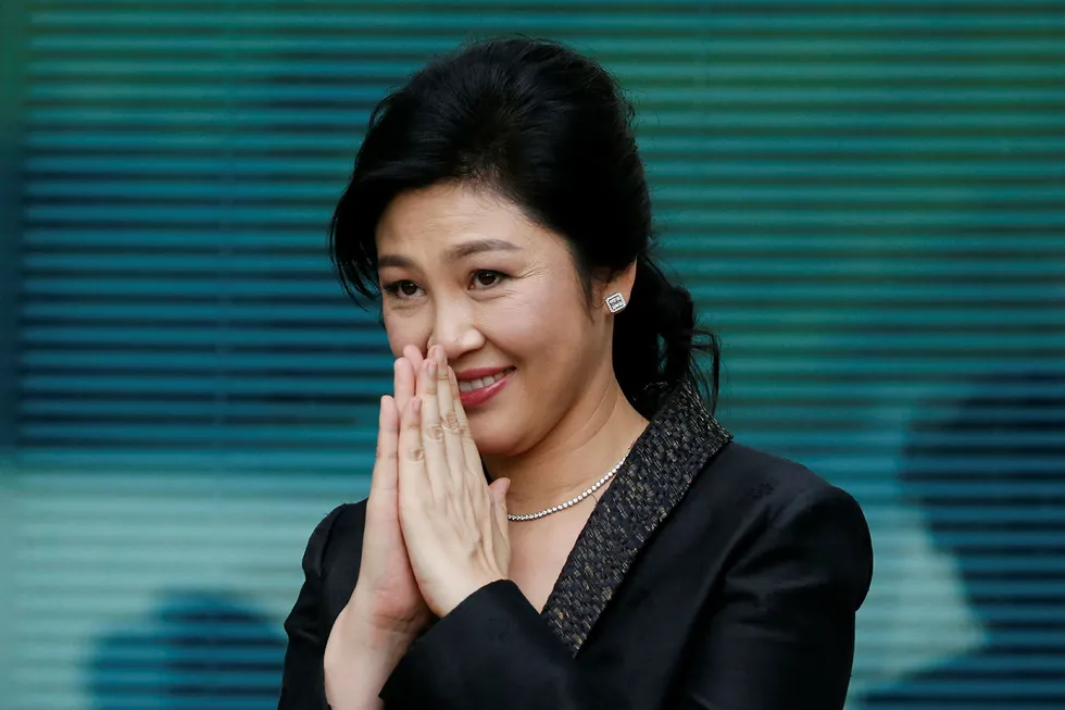 Retten tror ikke på at Thailands tidligere statsminister Yingluck Shinawatra er for syk til å møte opp til domsavsigelse. Foto: Sakchai Lalit/AP Photo