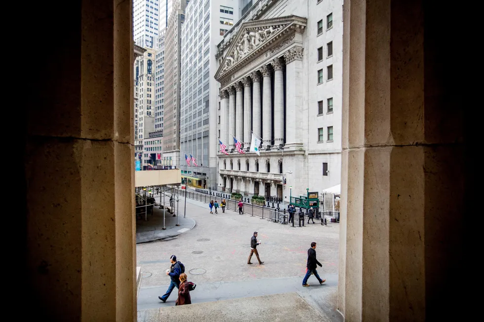 30-årige amerikanske realrenter har falt fra omtrent fire prosent i 1999 til -0,5 prosent i dag, skriver Joakim Kvamvold. Illustrasjonsfoto: aksjebørsen på Wall Street i New York.