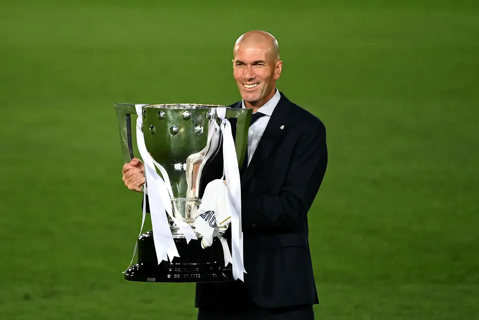 Zinedine Zidane er antagelig stolt av å ha vunnet La liga med Real Madrid i år. Men er det mulig å være både stolt og ydmyk samtidig, eller er det en klisjé?
