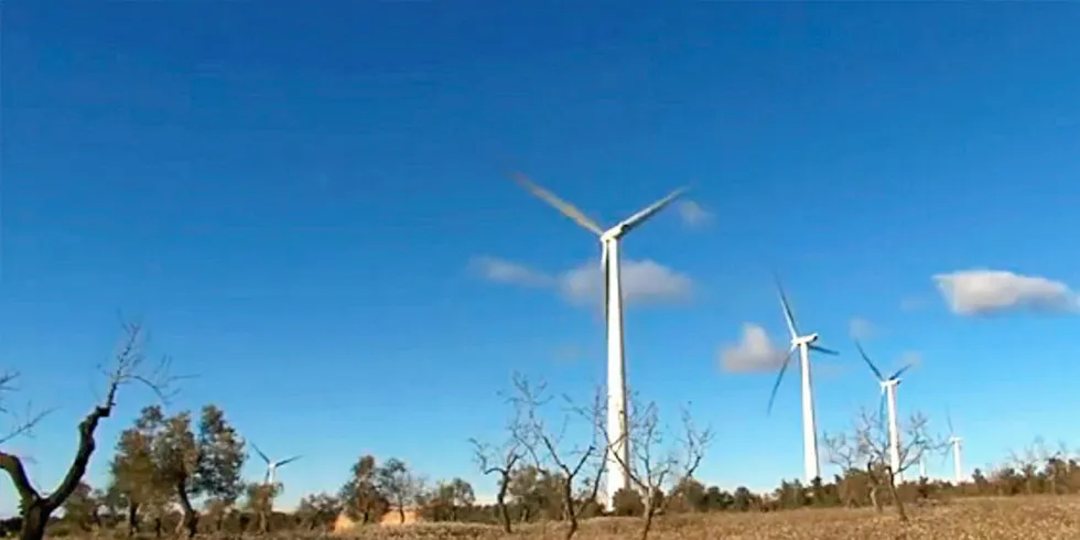 Brazilian wind farm with Acciona Windpower turbines
