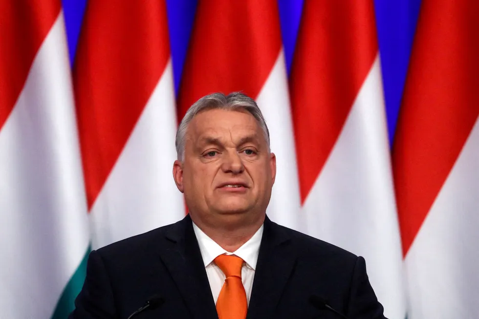 EU får fullmakt til å straffe Ungarn og statsminister Viktor Orban økonomisk for tvilsom demokratisk oppførsel.