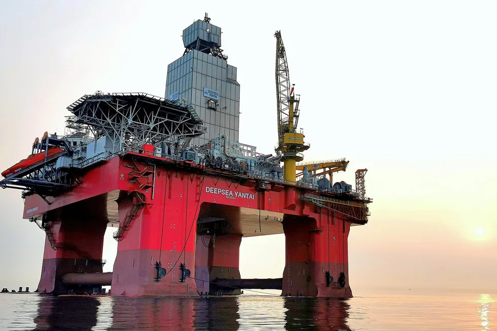 The drilling rig: Deepsea Yantai