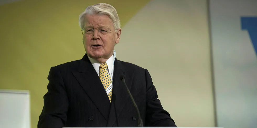 Iceland's former president Olafur Grimsson will chair the commission.