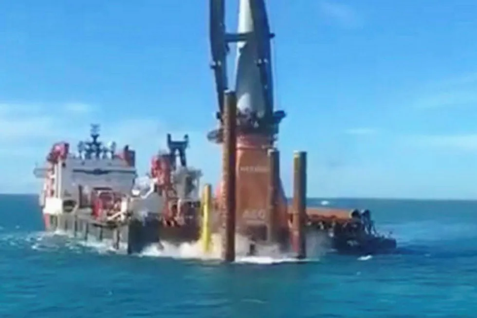 Drama: incident off Taiwan involving the Heerema vessel Aegir during offshore wind farm installation work